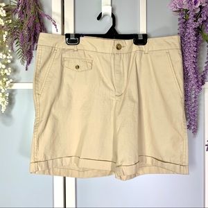 Nicole Miller original Khaki tan beige shorts